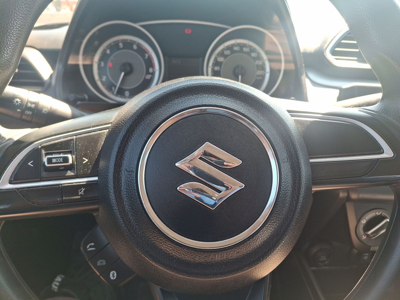 SUZUKI - 24
