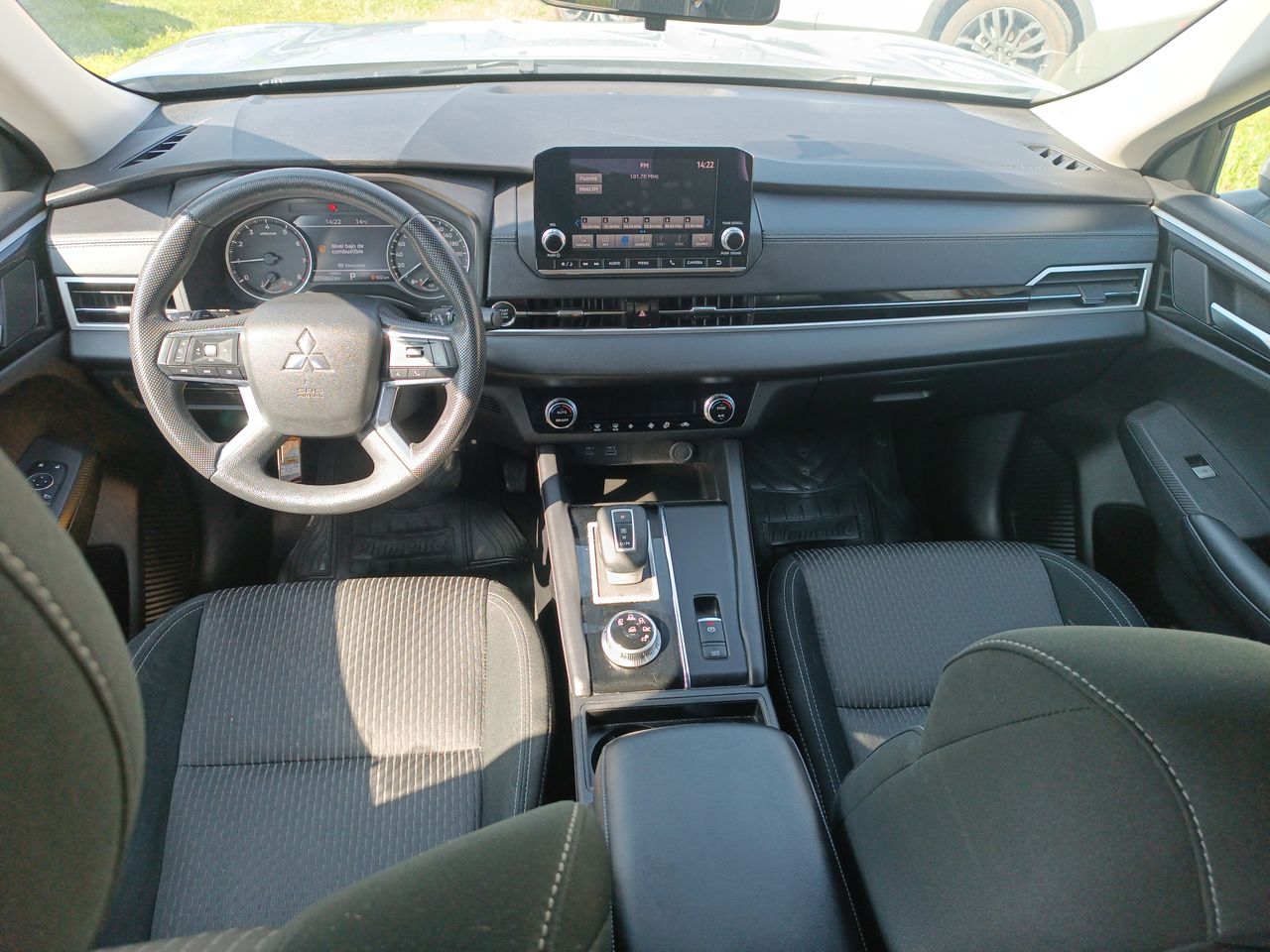 MITSUBISHI - 8