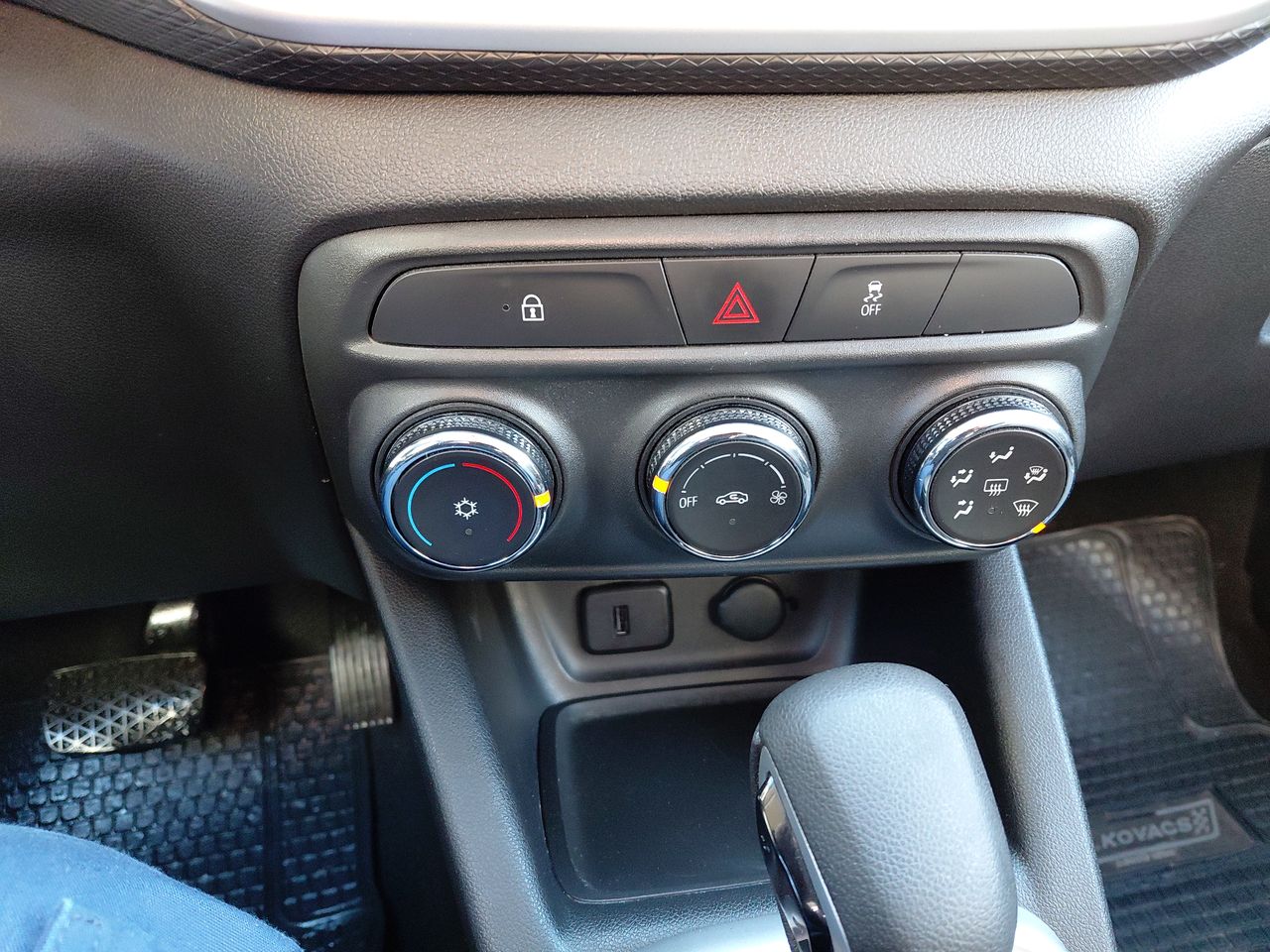 Chevrolet Tracker — foto 24 de 28