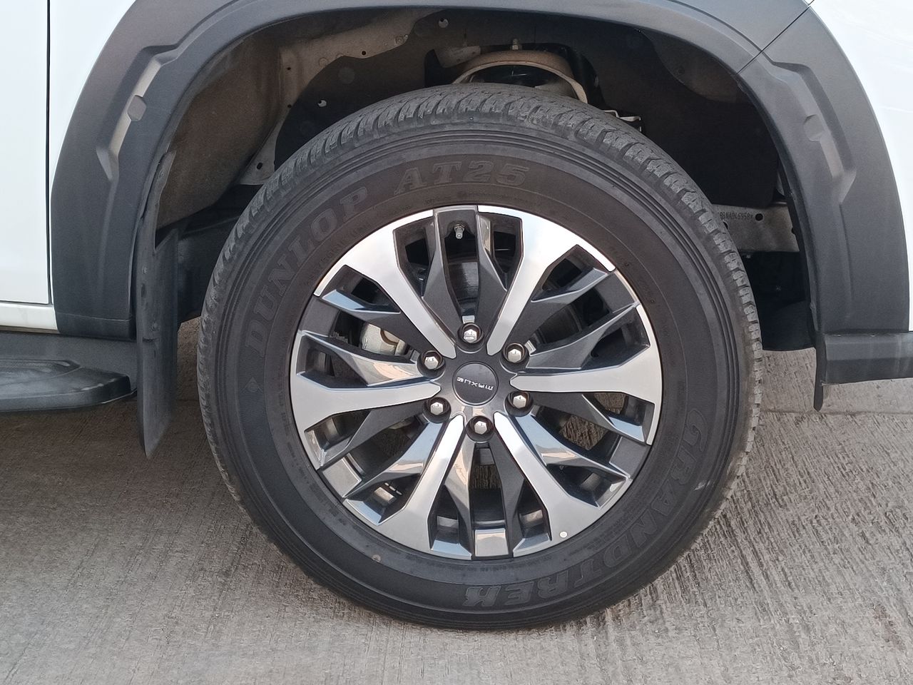 MAXUS - 17