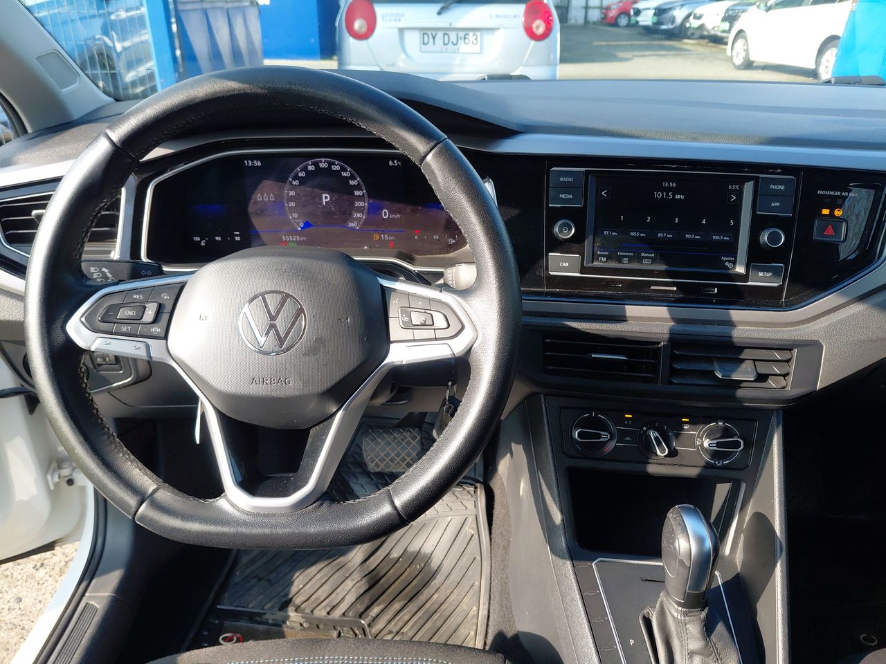 VOLKSWAGEN - 21