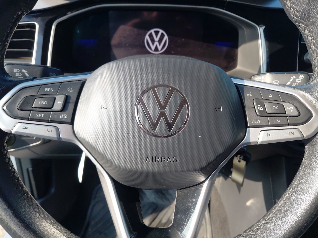 VOLKSWAGEN - 15