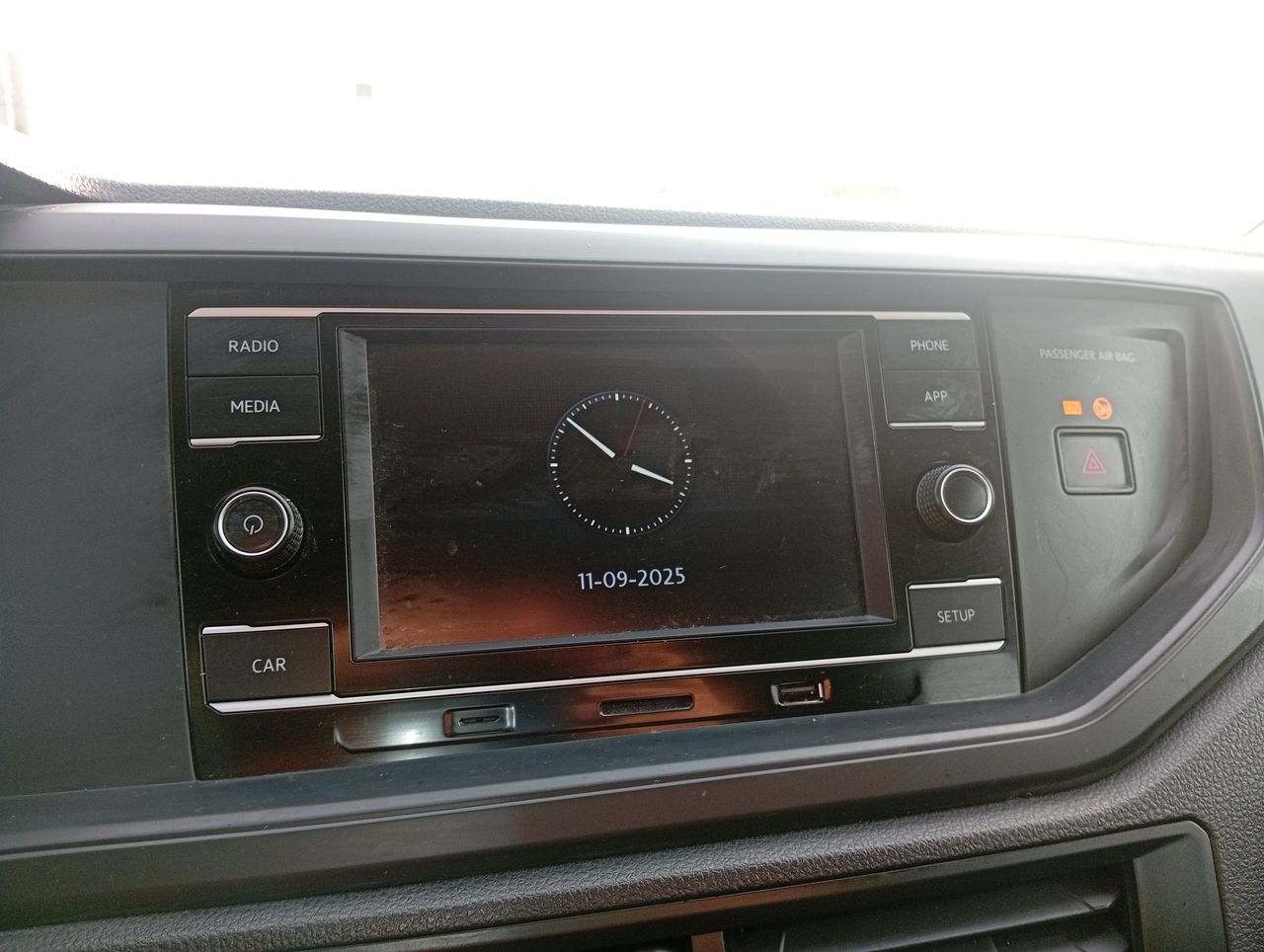 VOLKSWAGEN - 26