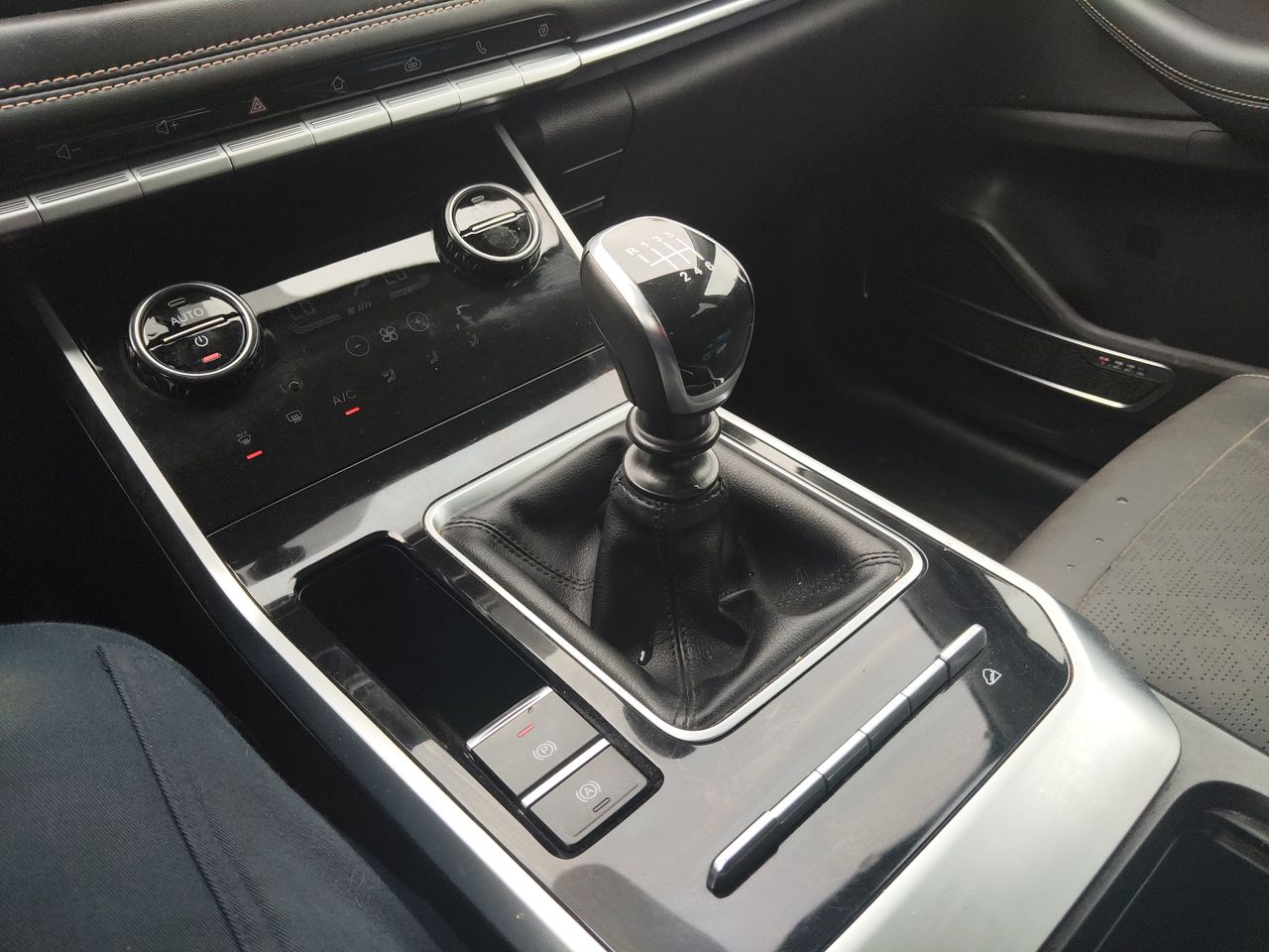 CHERY - 32