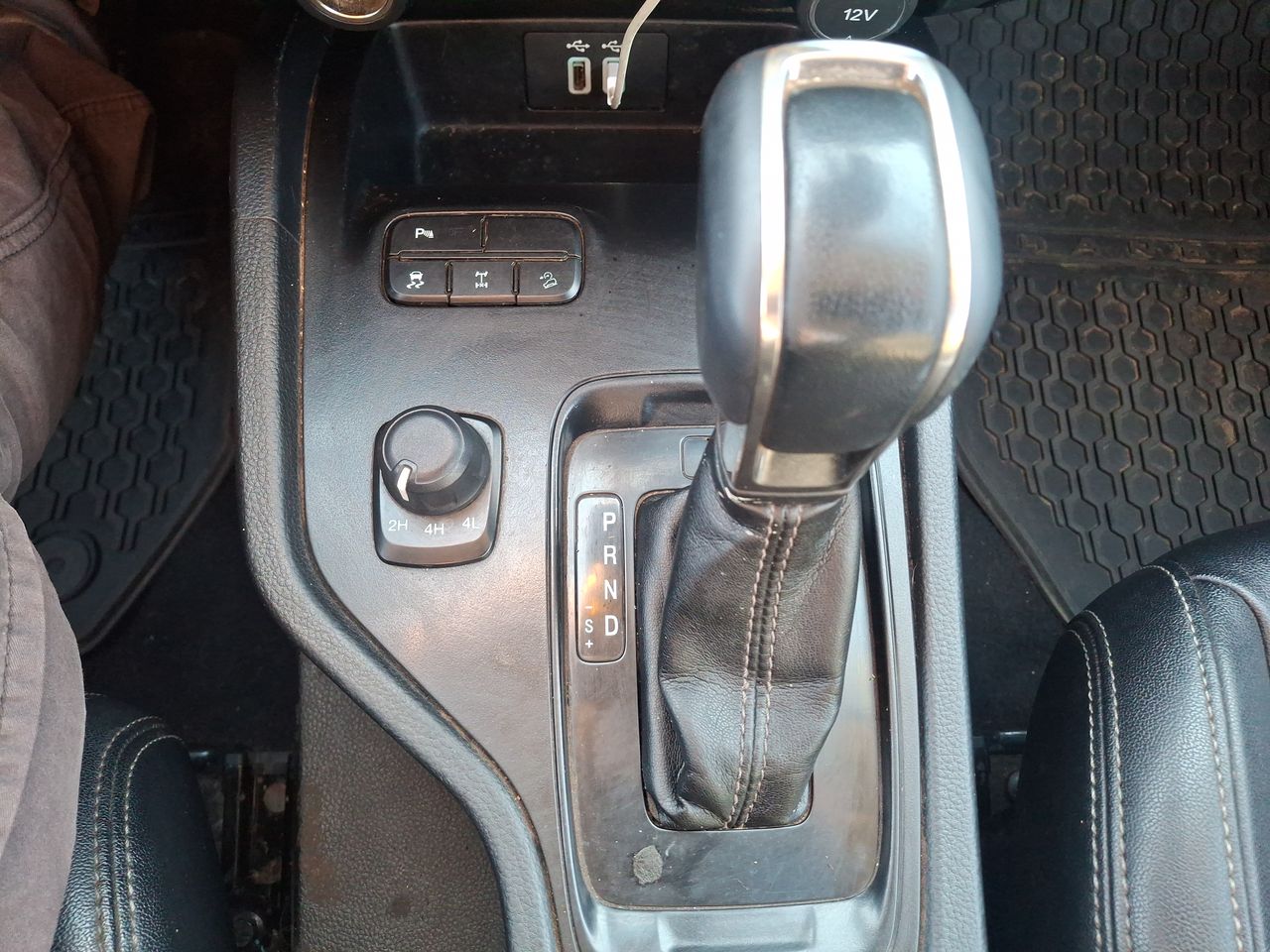 Ford Ranger — foto 30 de 31
