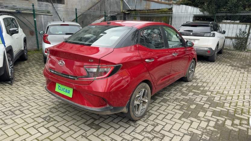 HYUNDAI - 4