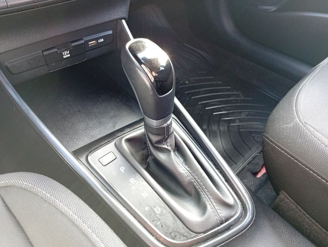 HYUNDAI - 22