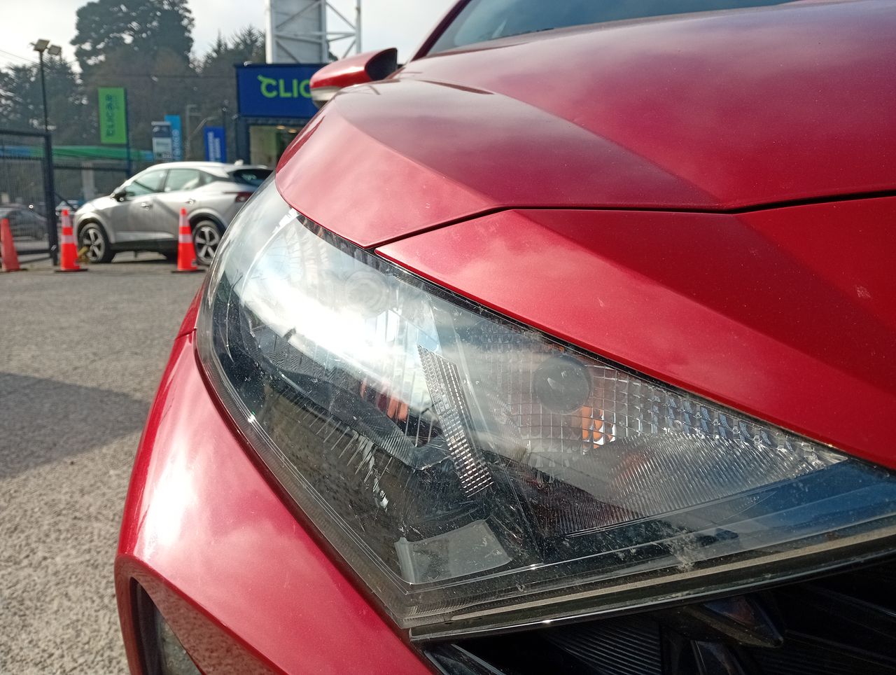 HYUNDAI - 10