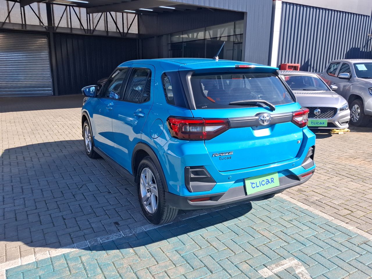 TOYOTA - 5