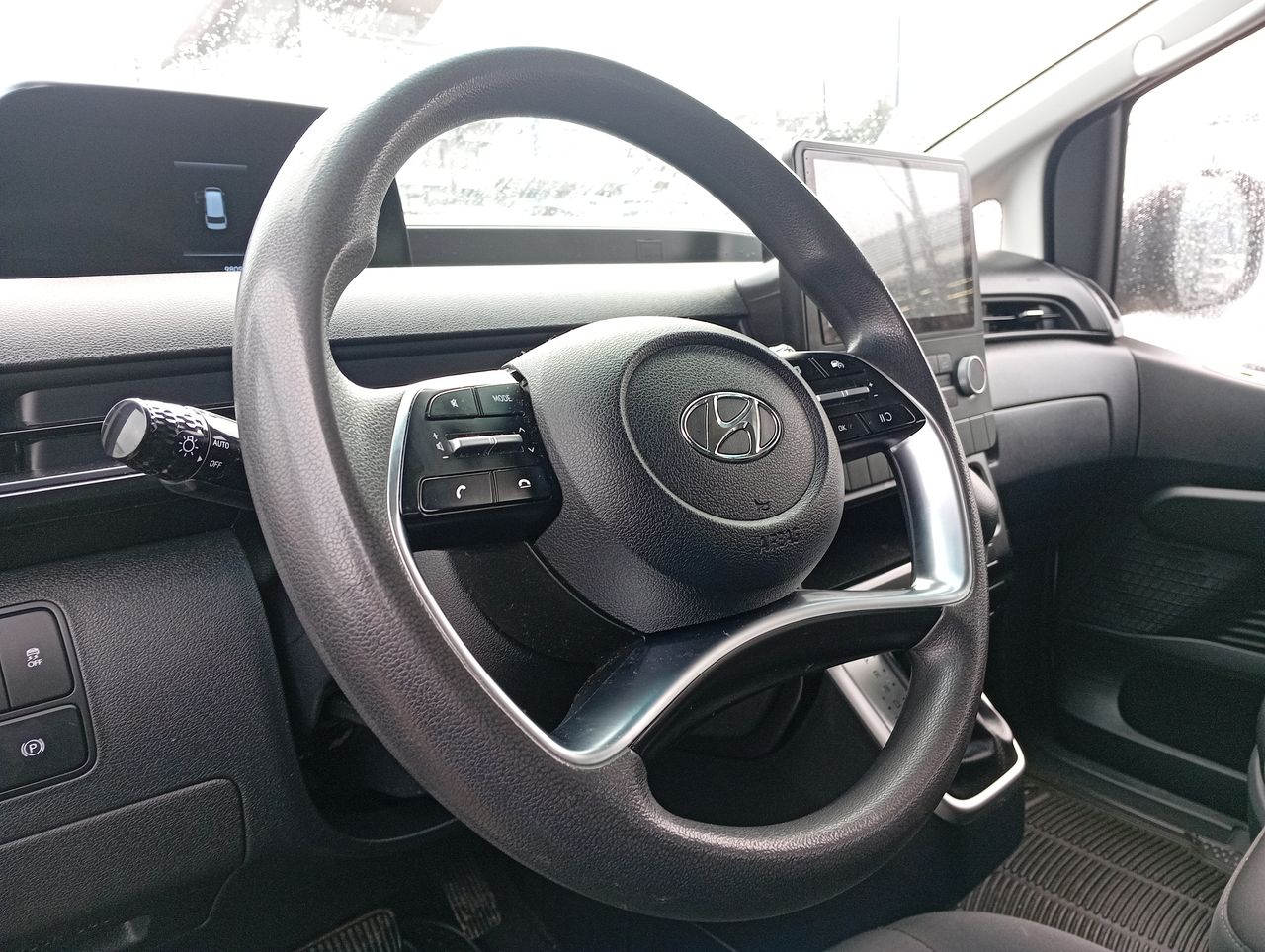 HYUNDAI - 17