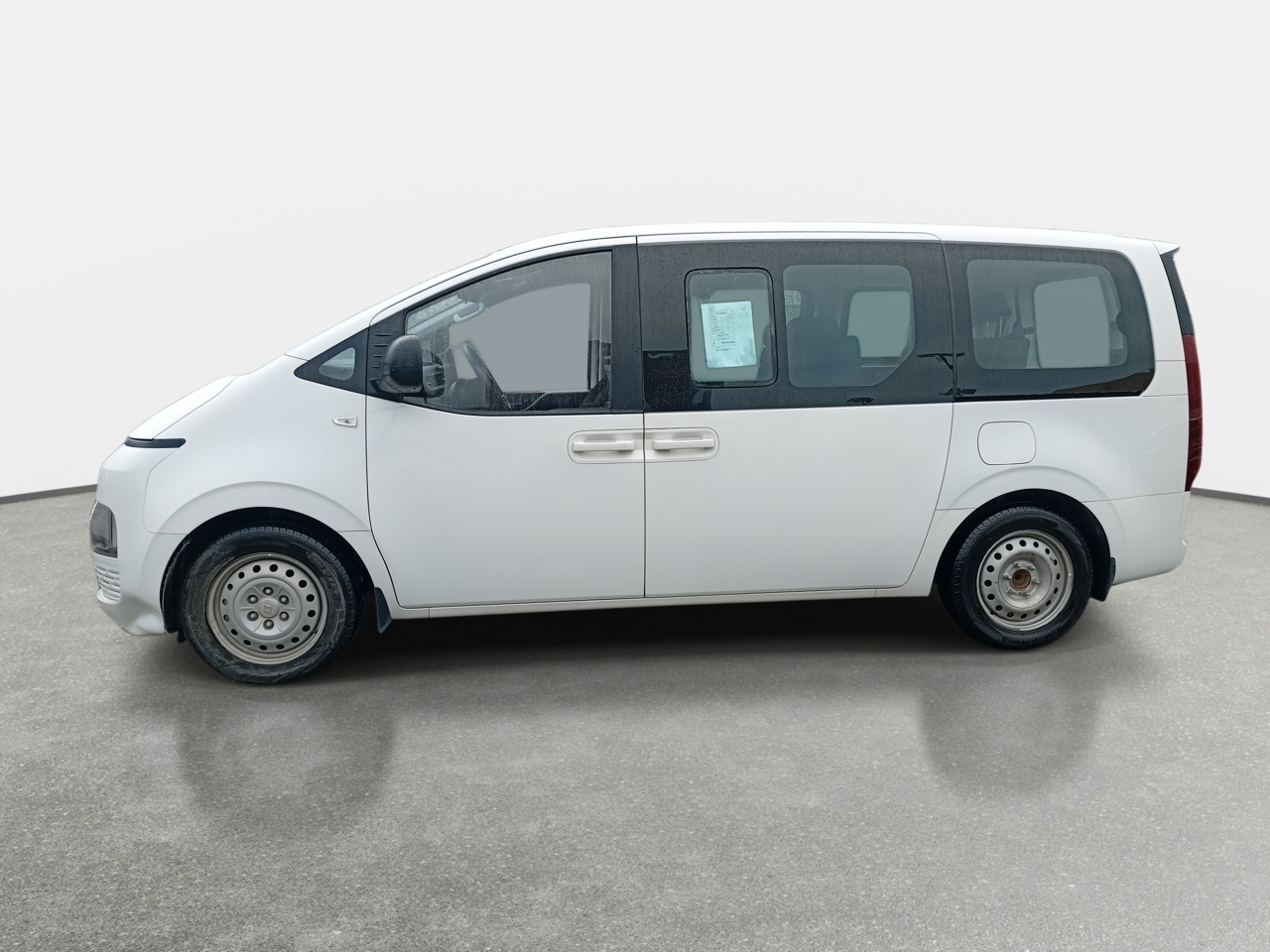 HYUNDAI - 4