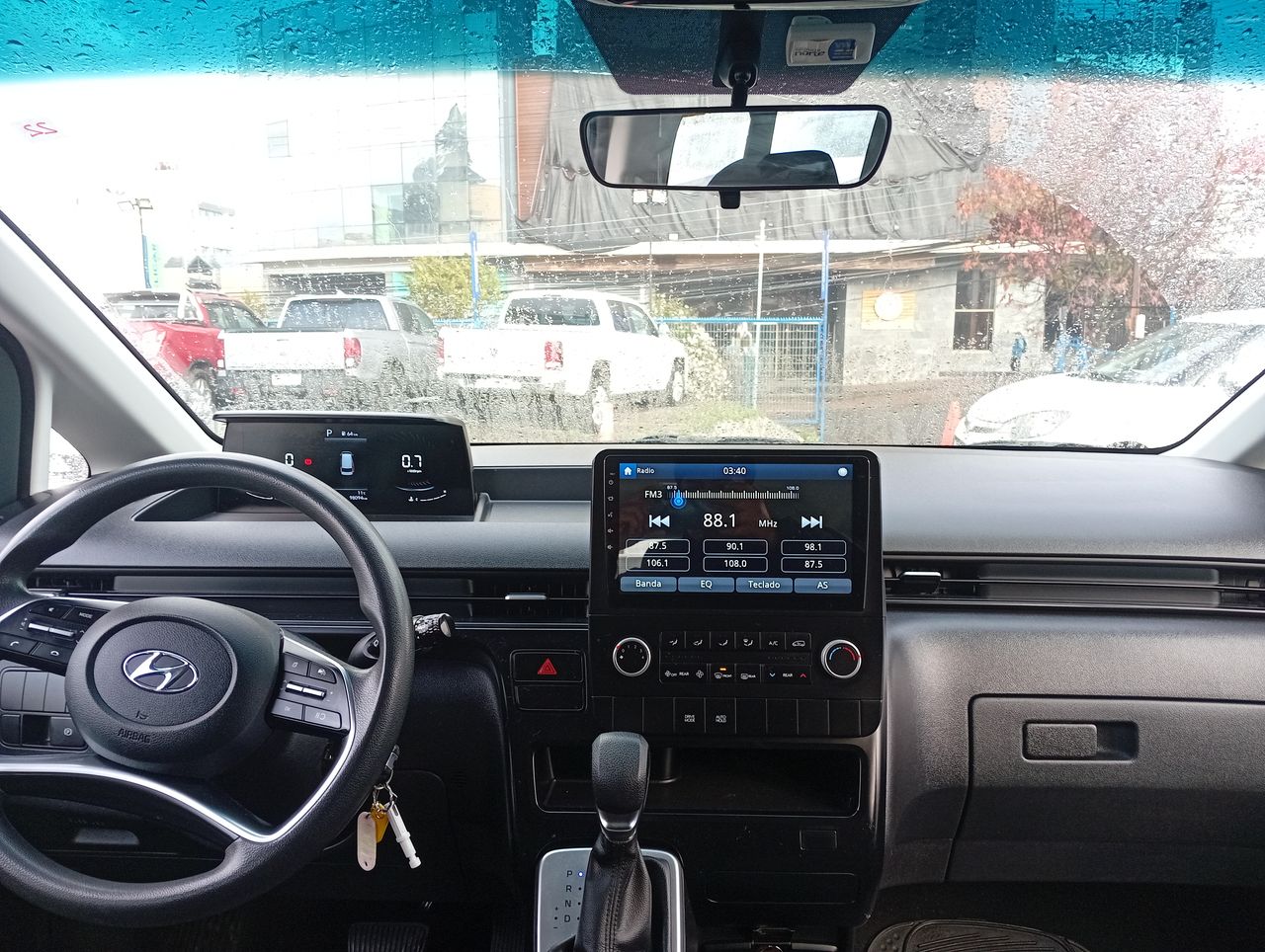 HYUNDAI - 7