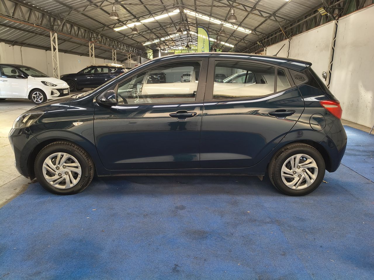 HYUNDAI - 4
