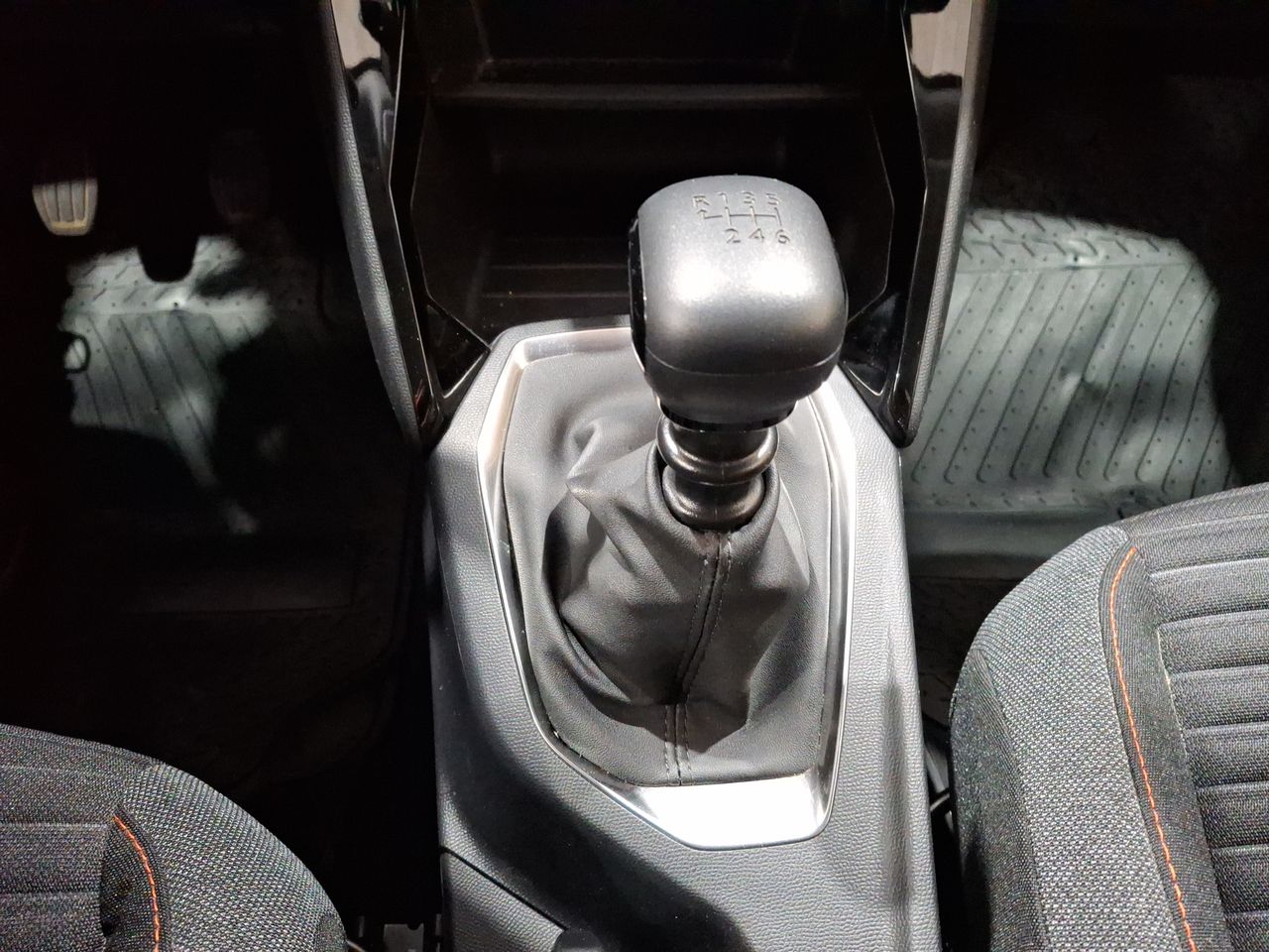 PEUGEOT - 30