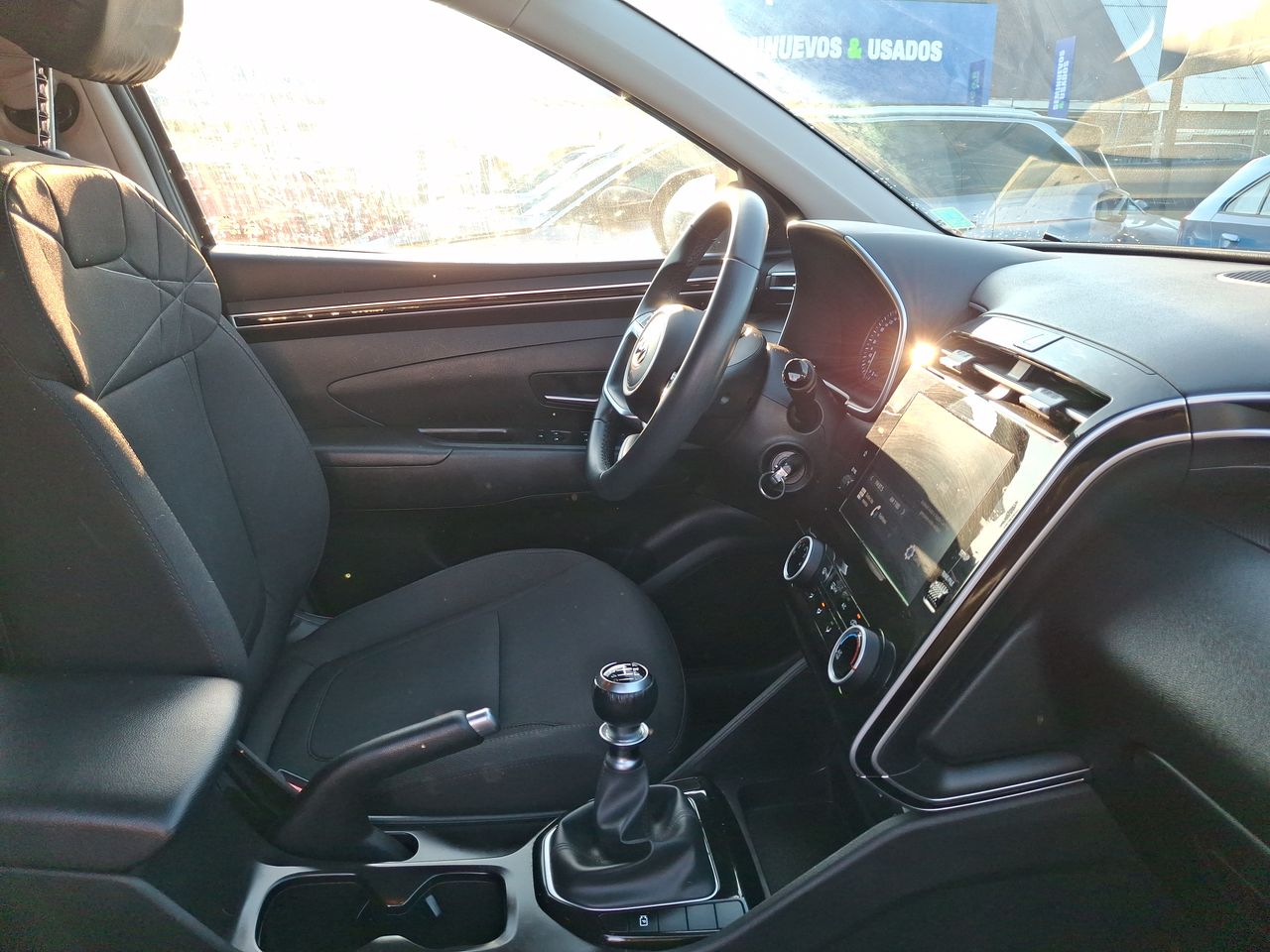 HYUNDAI - 6