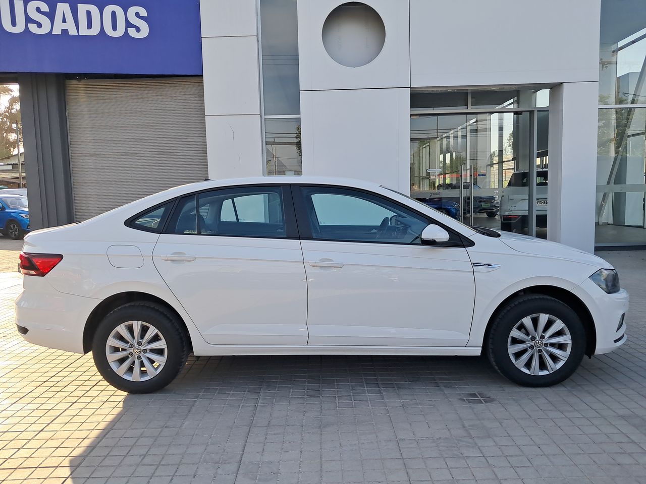 VOLKSWAGEN - 8
