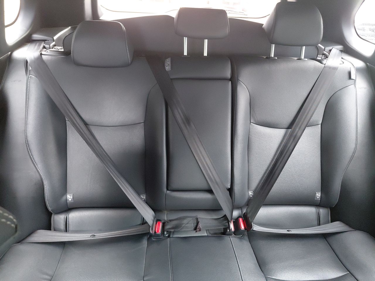 Toyota Corolla Cross — foto 14 de 34