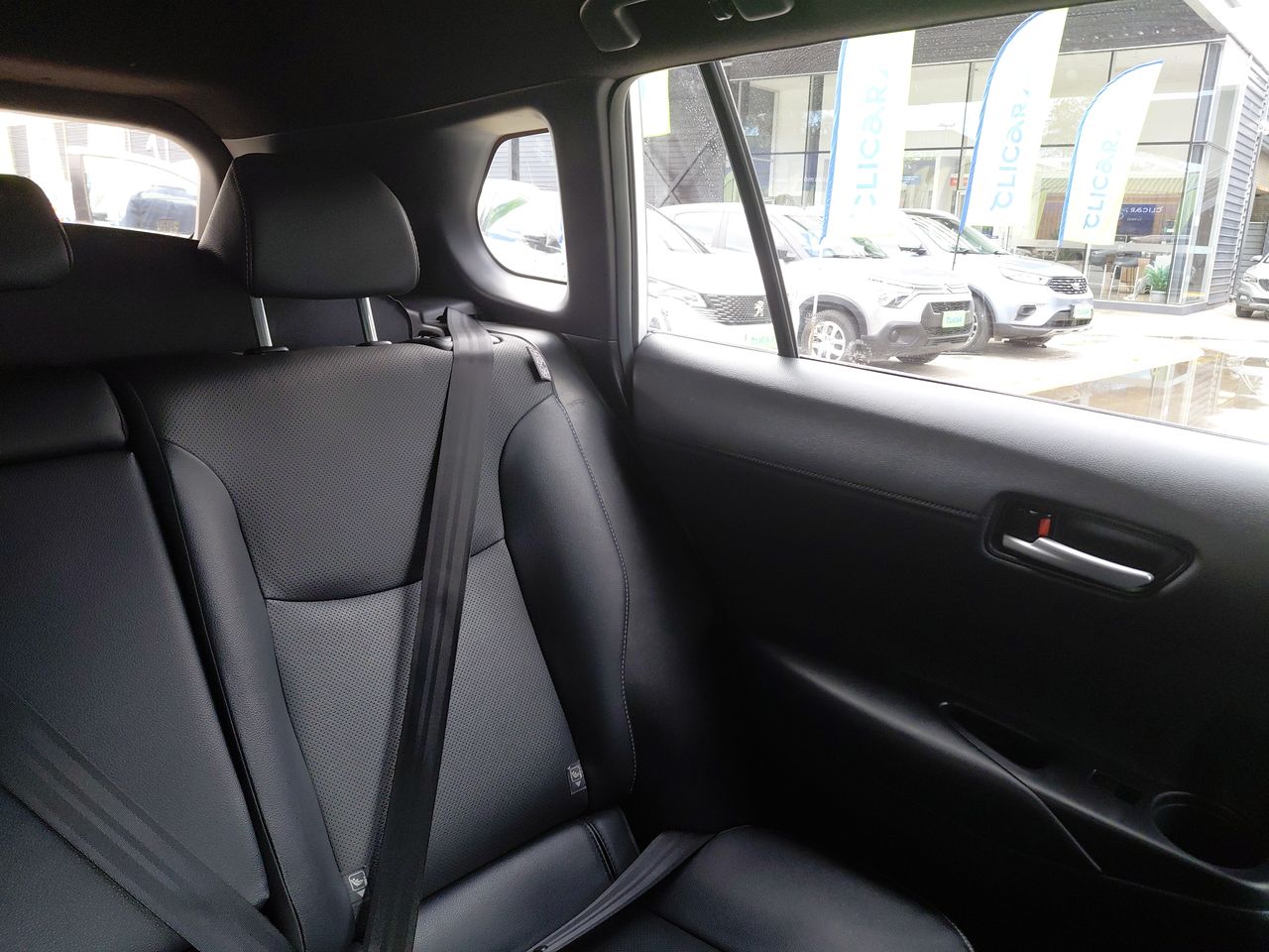 Toyota Corolla Cross — foto 15 de 34