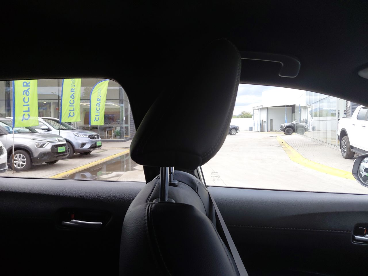 Toyota Corolla Cross — foto 16 de 34