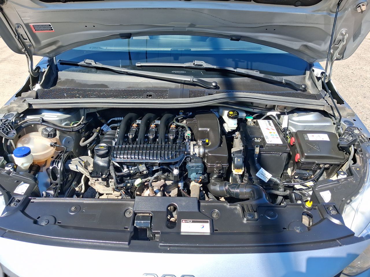 Peugeot 208 — foto 17 de 37