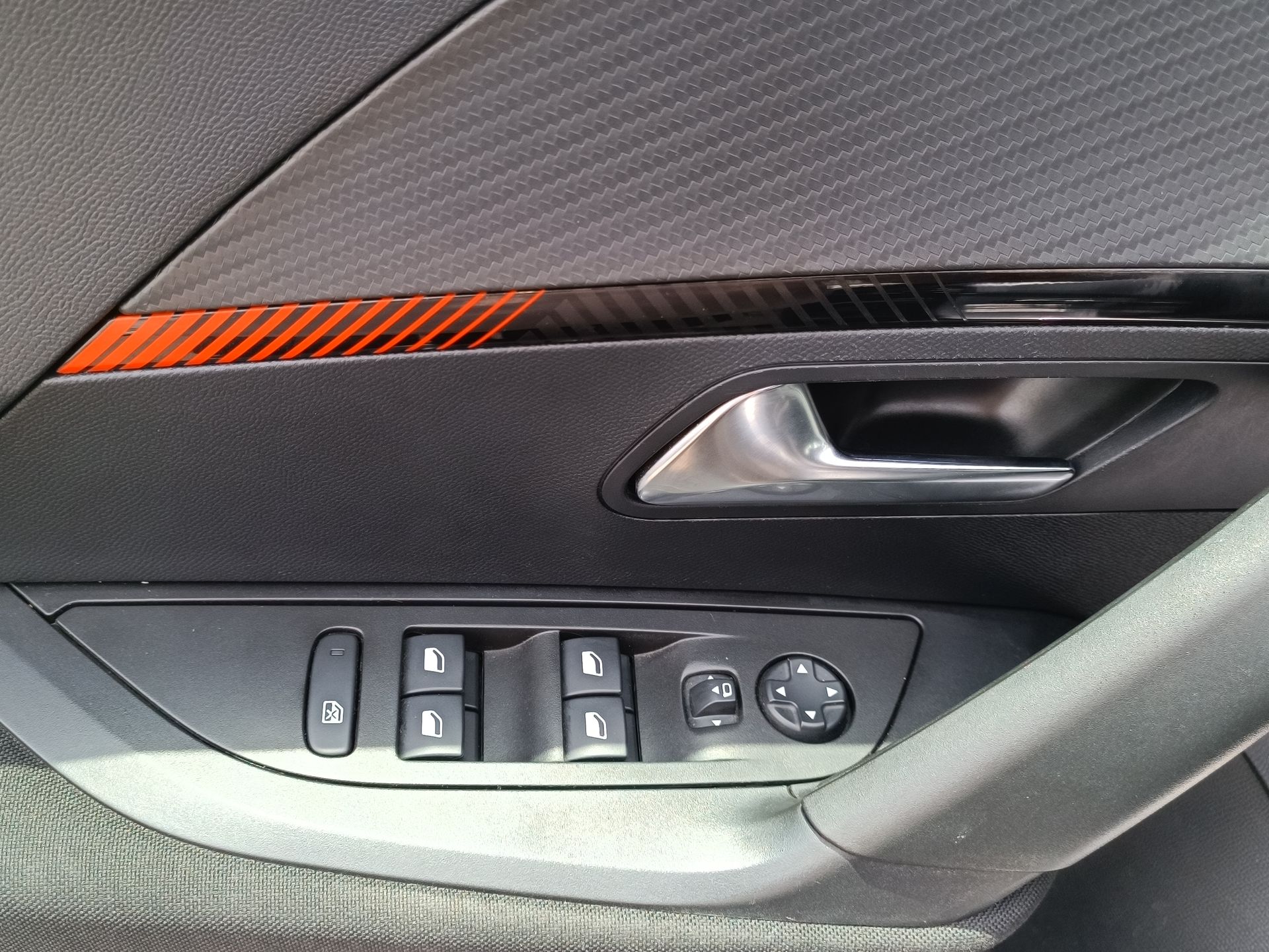 PEUGEOT - 20