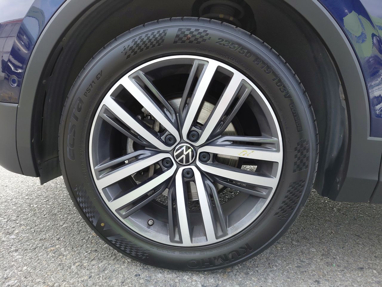 VOLKSWAGEN - 7