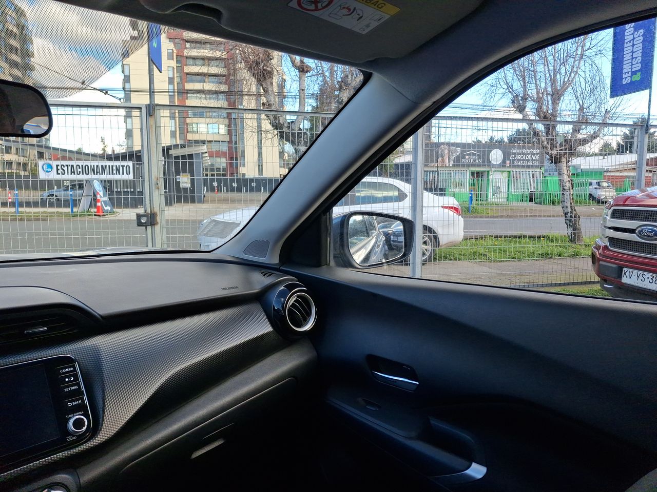 NISSAN - 2