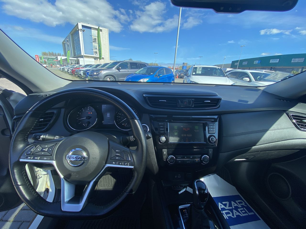 NISSAN - 32
