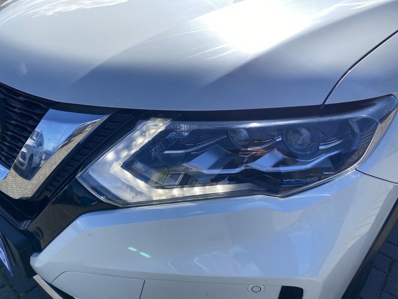 NISSAN - 18
