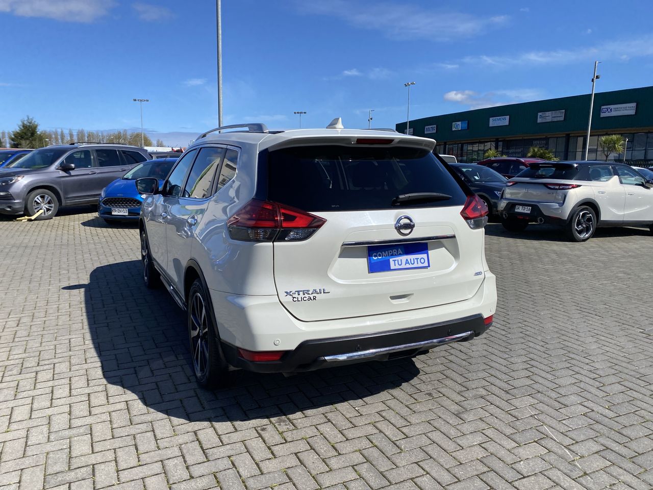 NISSAN - 5
