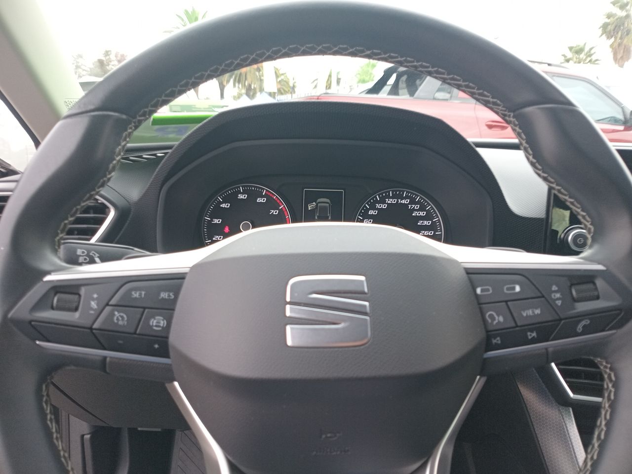 SEAT - 24