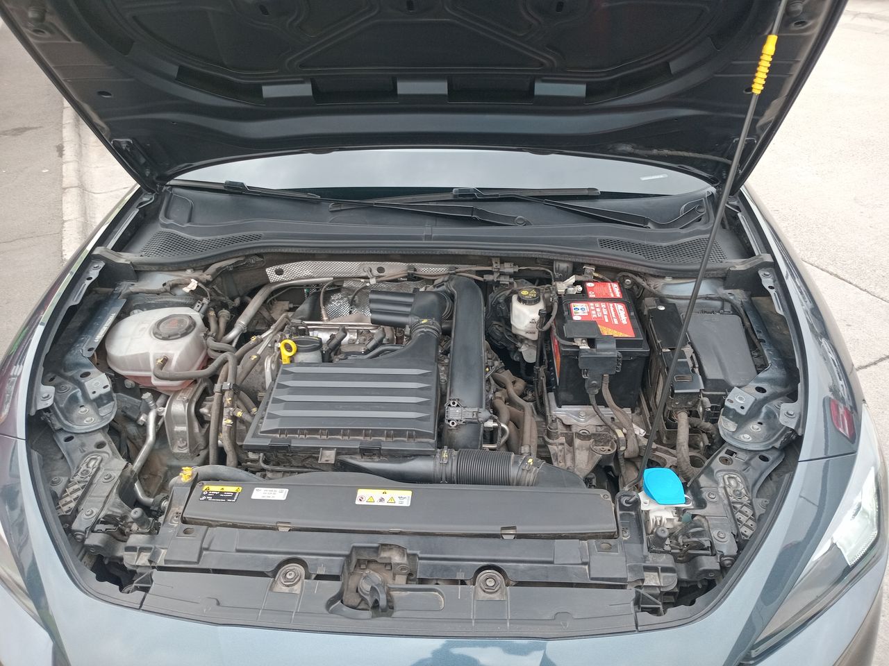 SEAT - 16