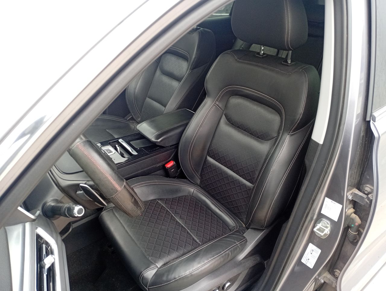 Chery Tiggo 8 Pro — foto 10 de 20