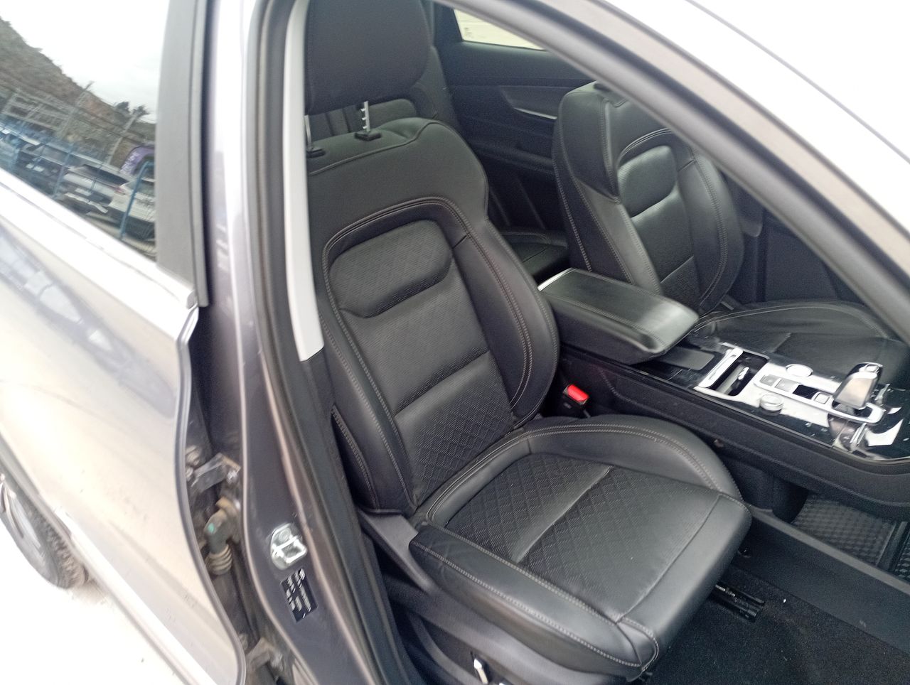 Chery Tiggo 8 Pro — foto 18 de 20