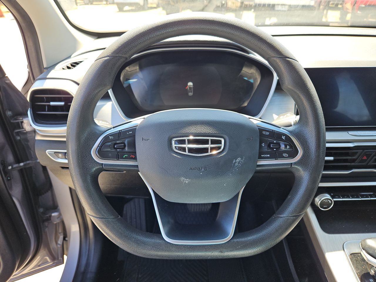 GEELY - 25