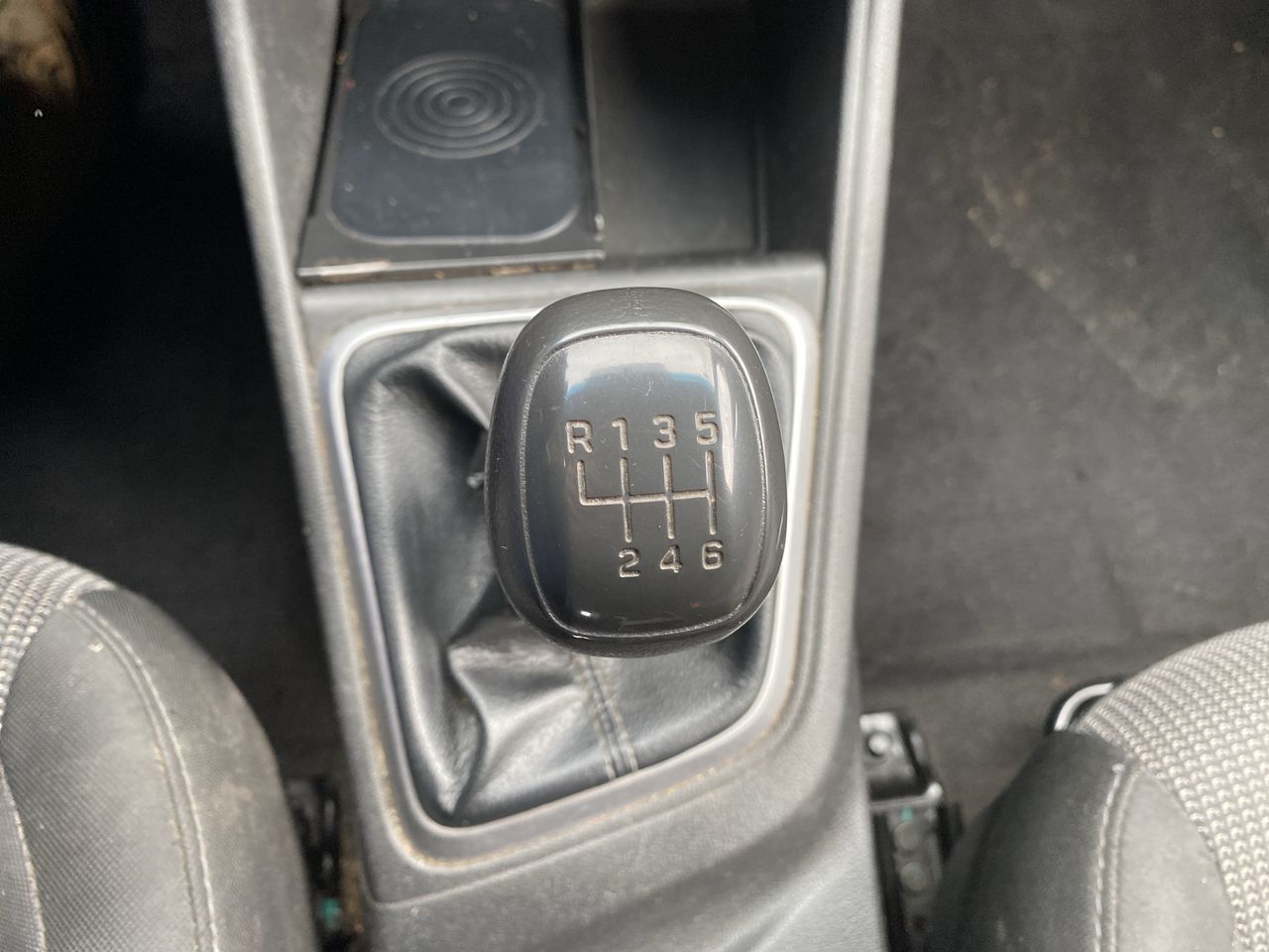 HYUNDAI - 29