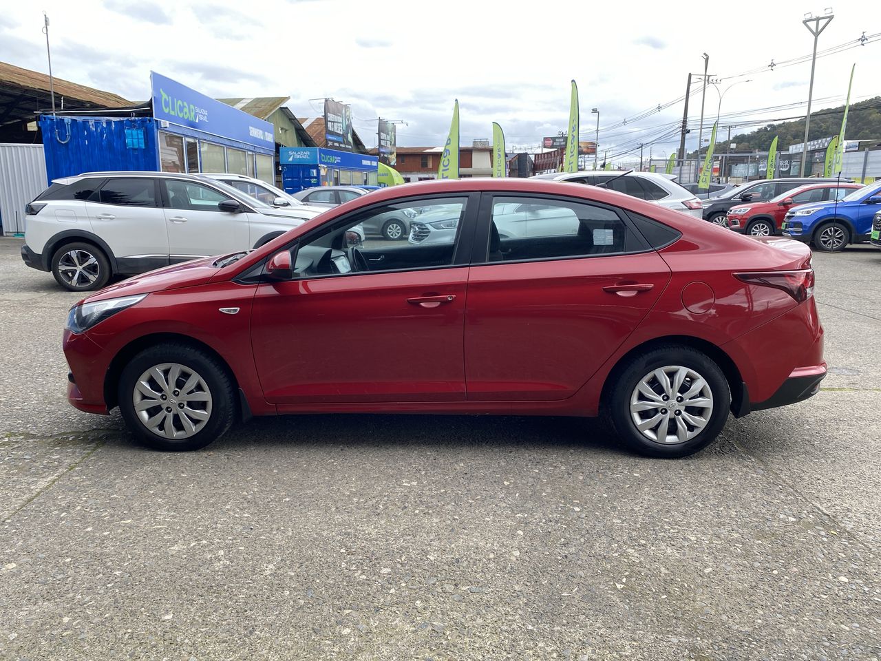 HYUNDAI - 4