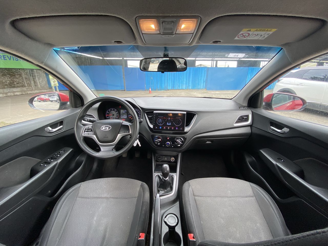 HYUNDAI - 9