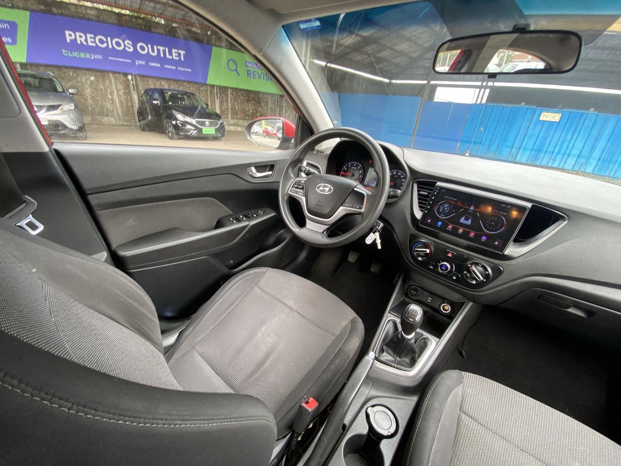 HYUNDAI - 16