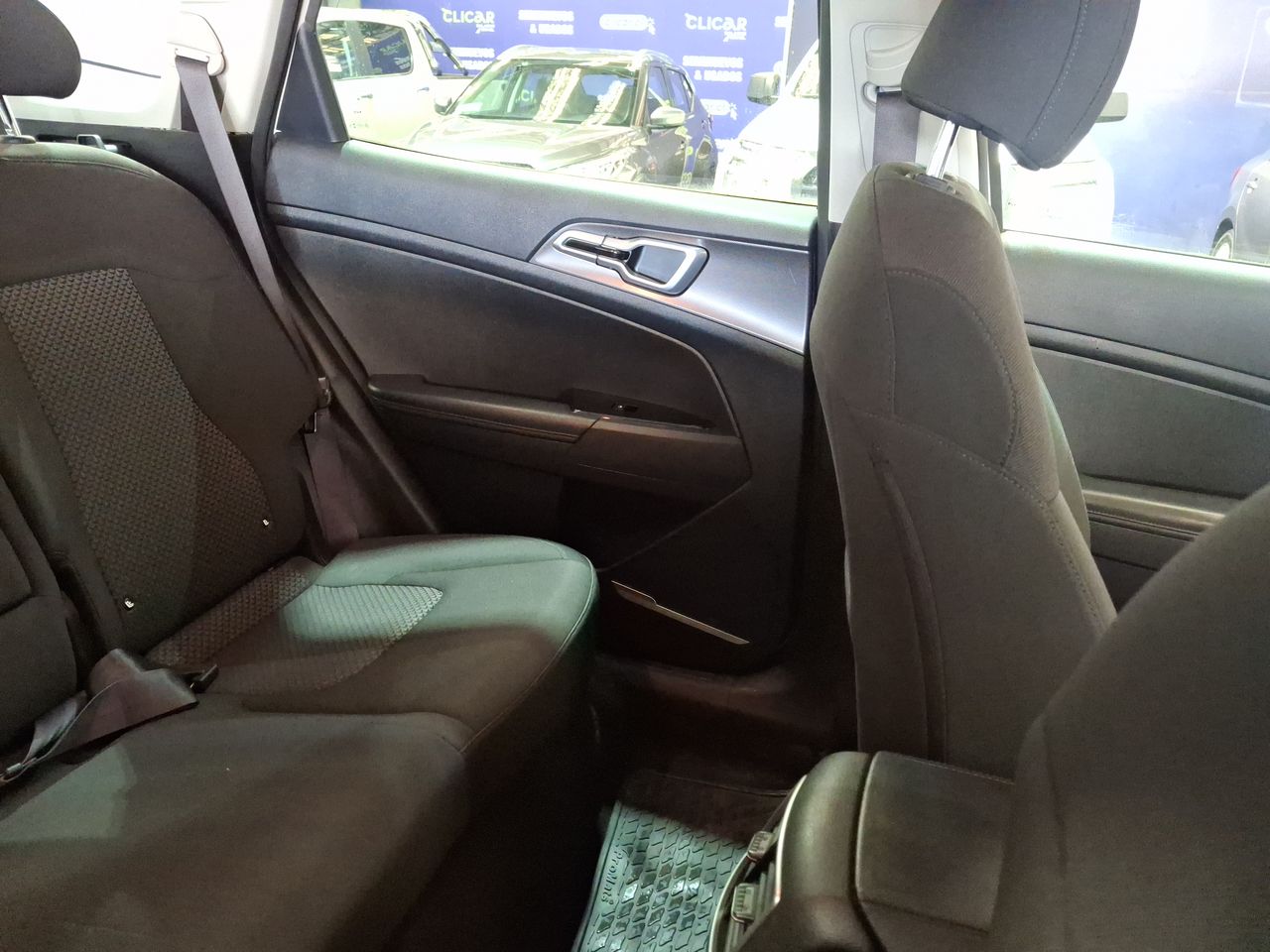 KIA Sportage — foto 15 de 35