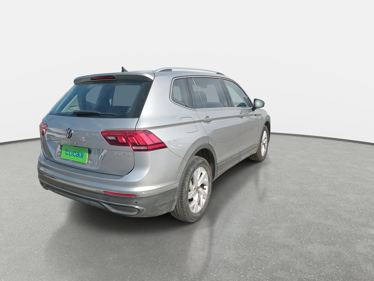 VOLKSWAGEN - 6