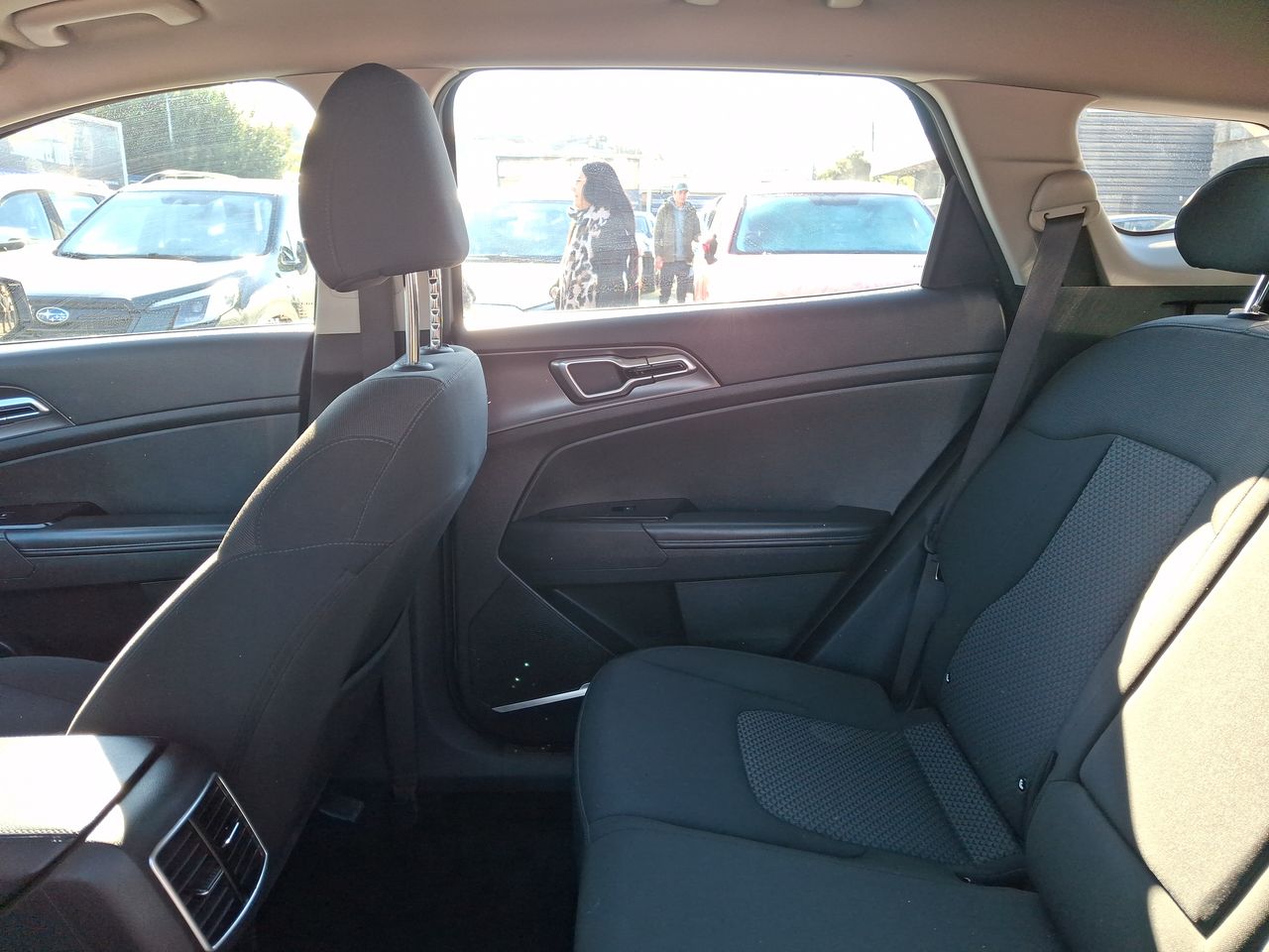KIA Sportage — foto 12 de 35