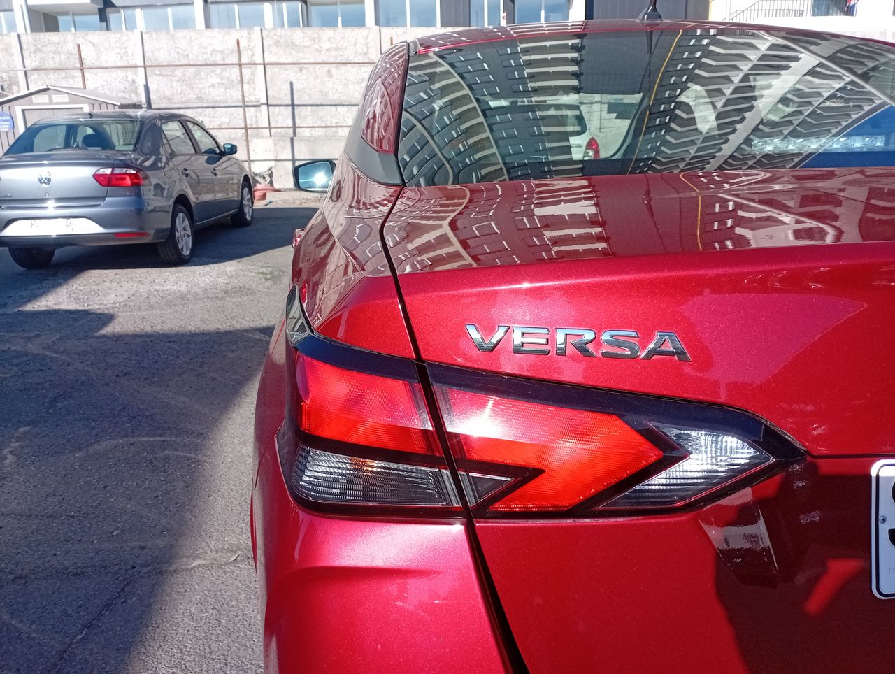 NISSAN - 20