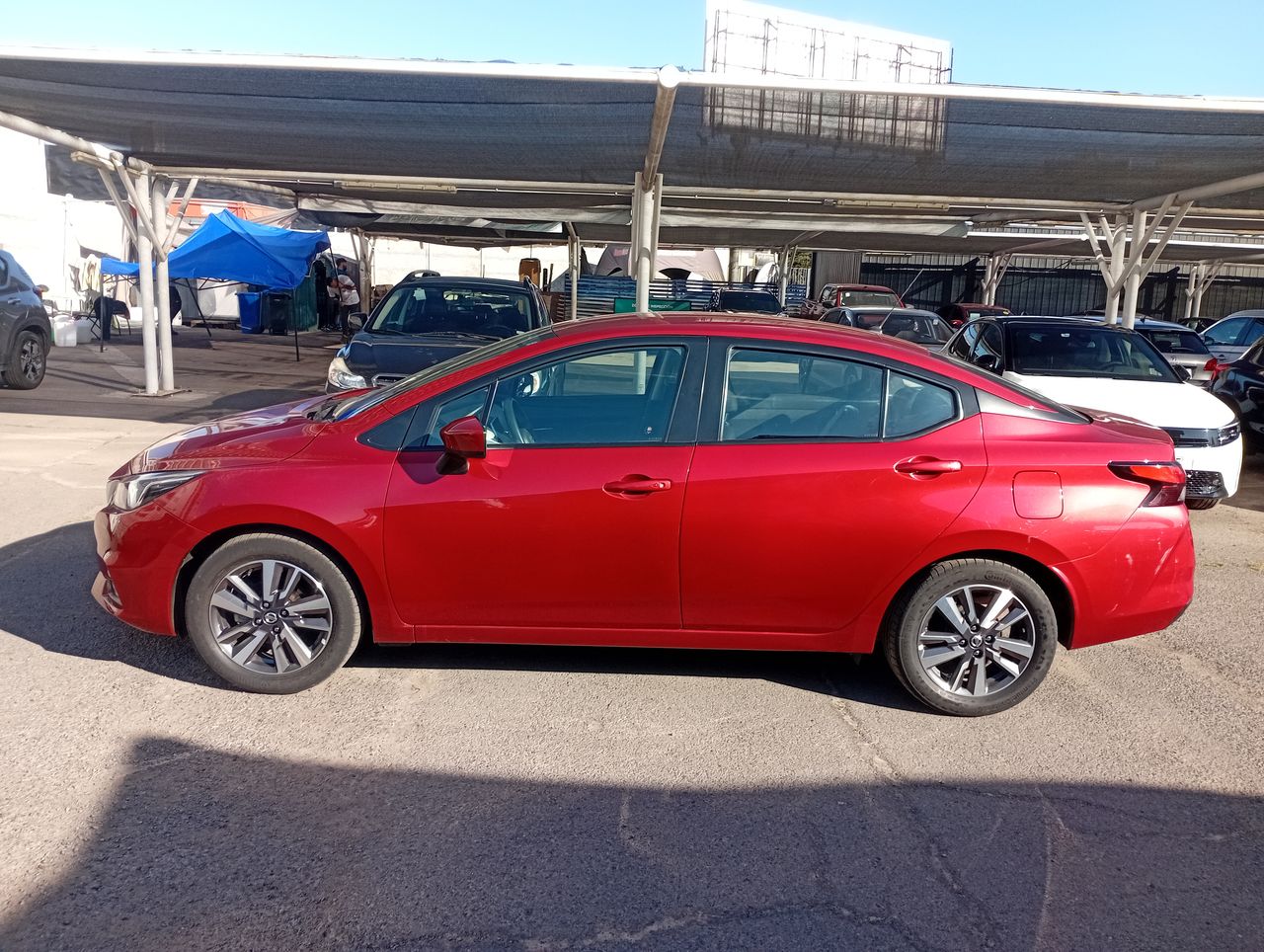 NISSAN - 4