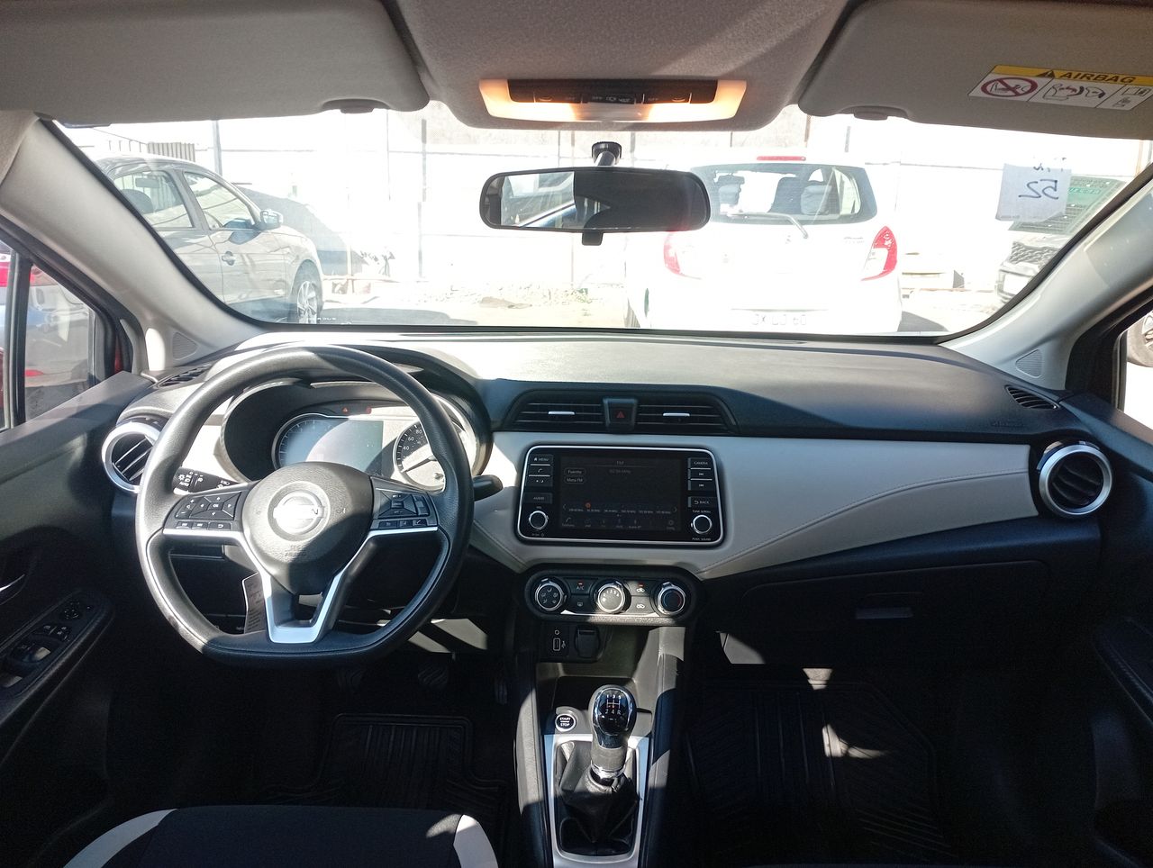 NISSAN - 9