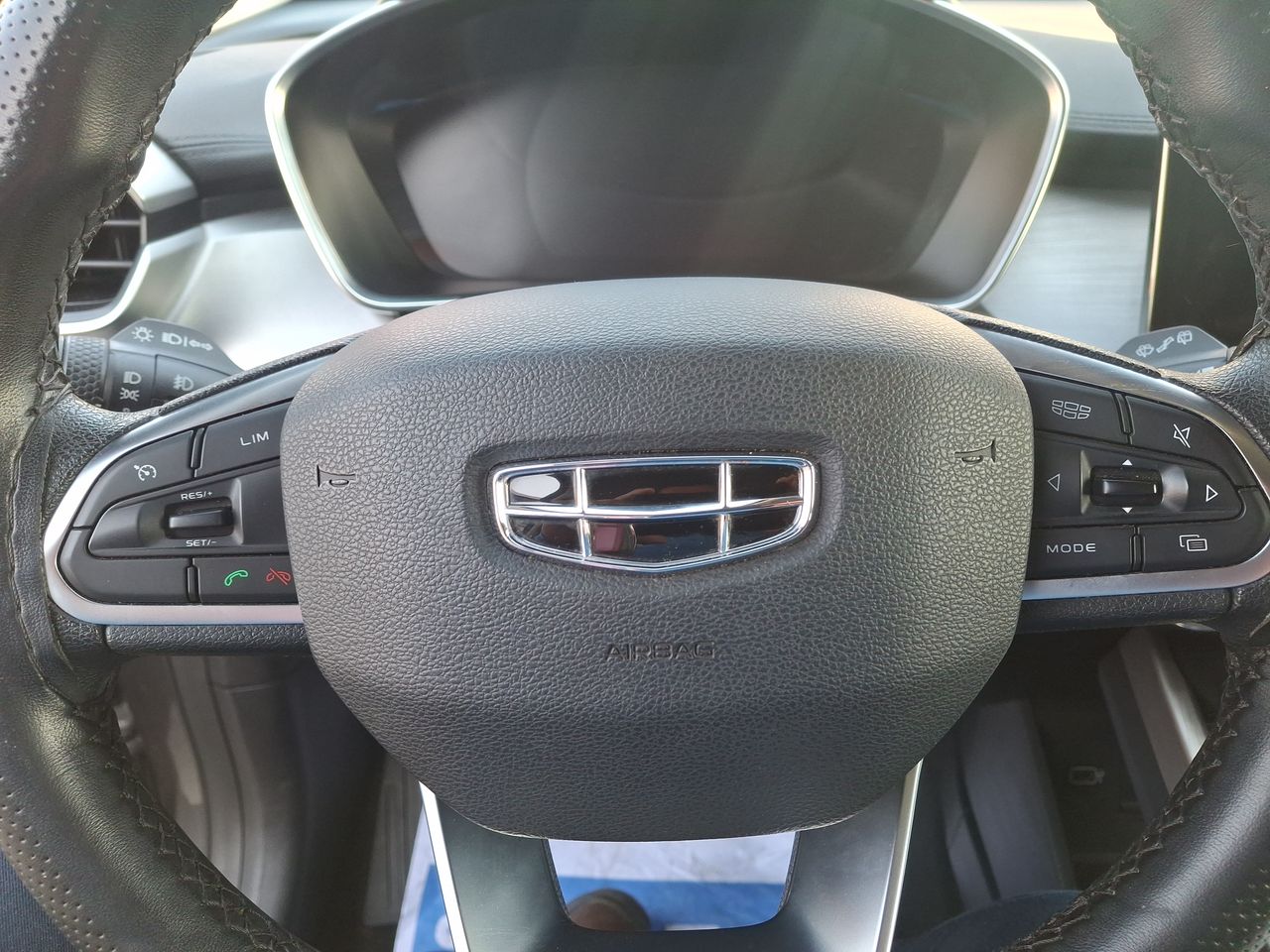 GEELY - 18