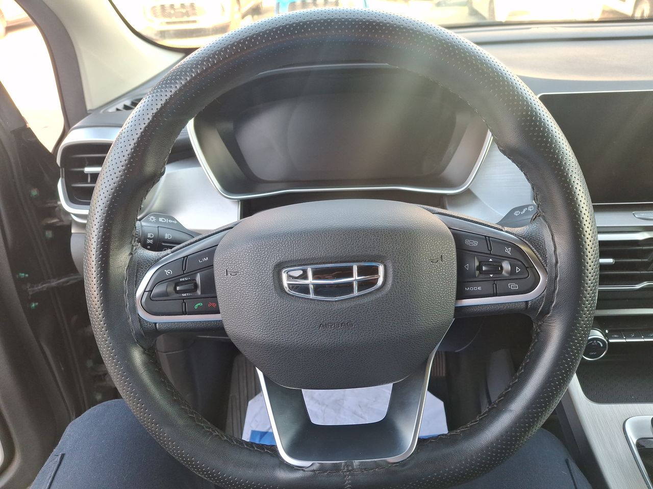 GEELY - 17