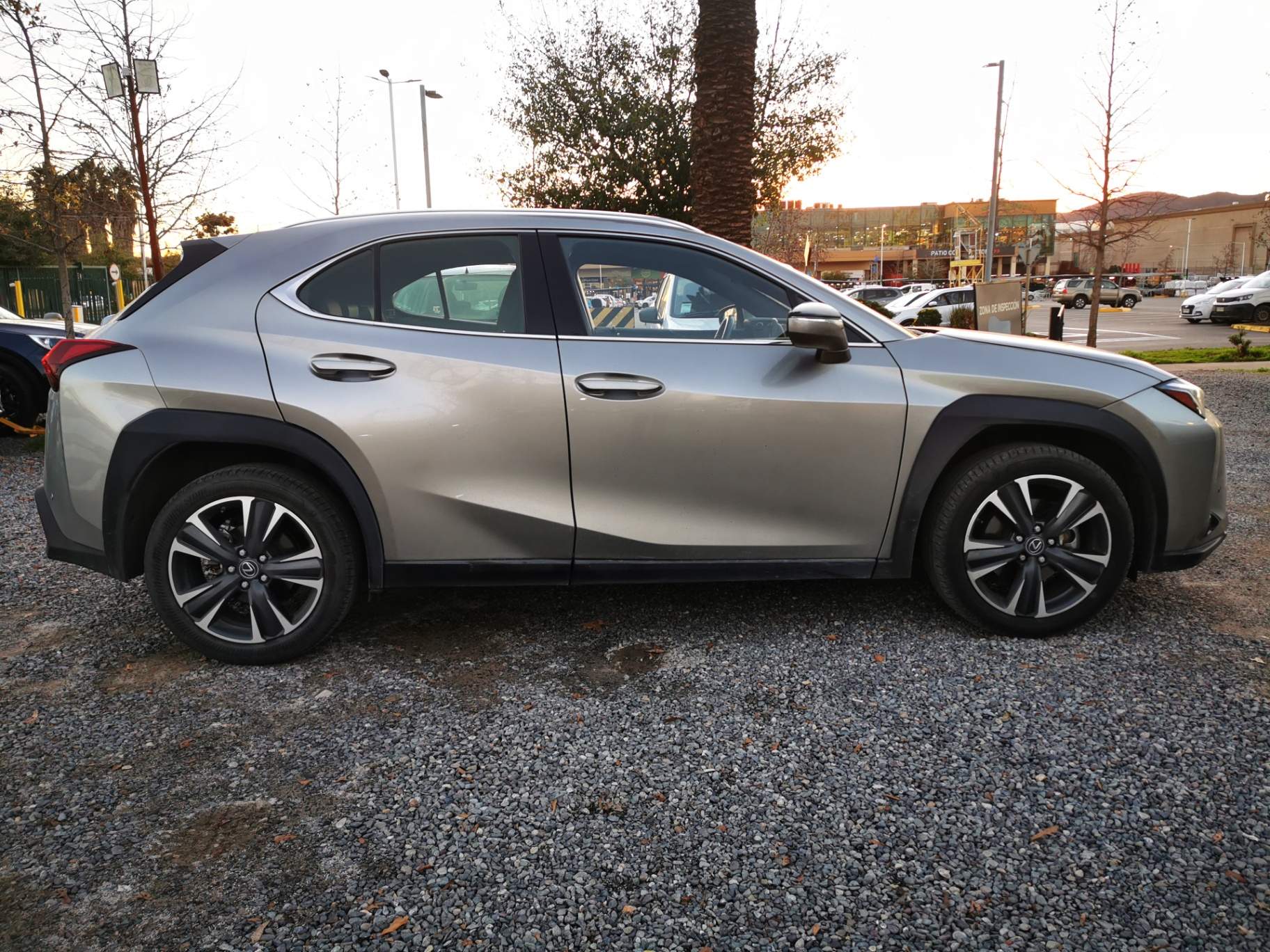LEXUS - 2