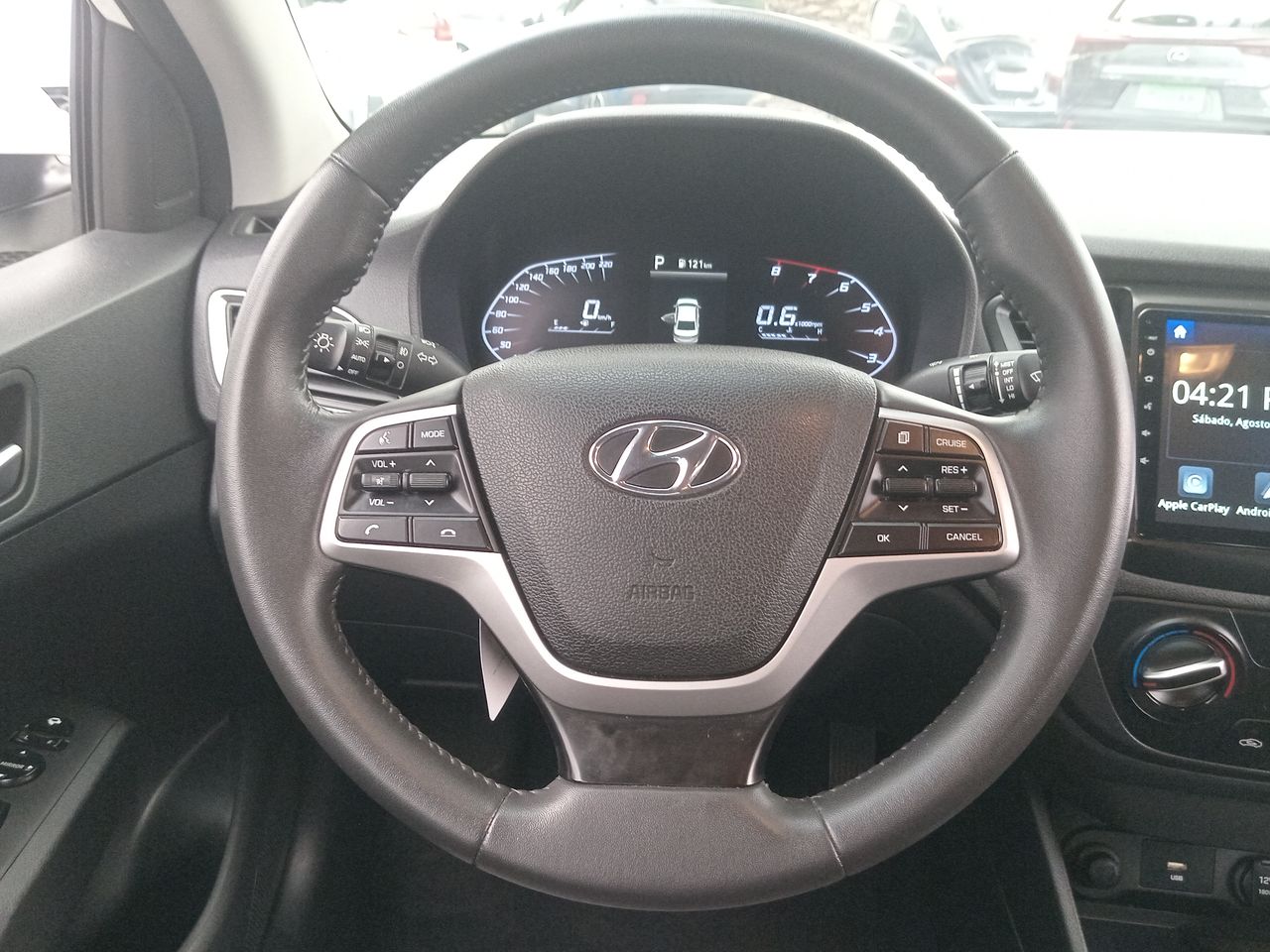 HYUNDAI - 26