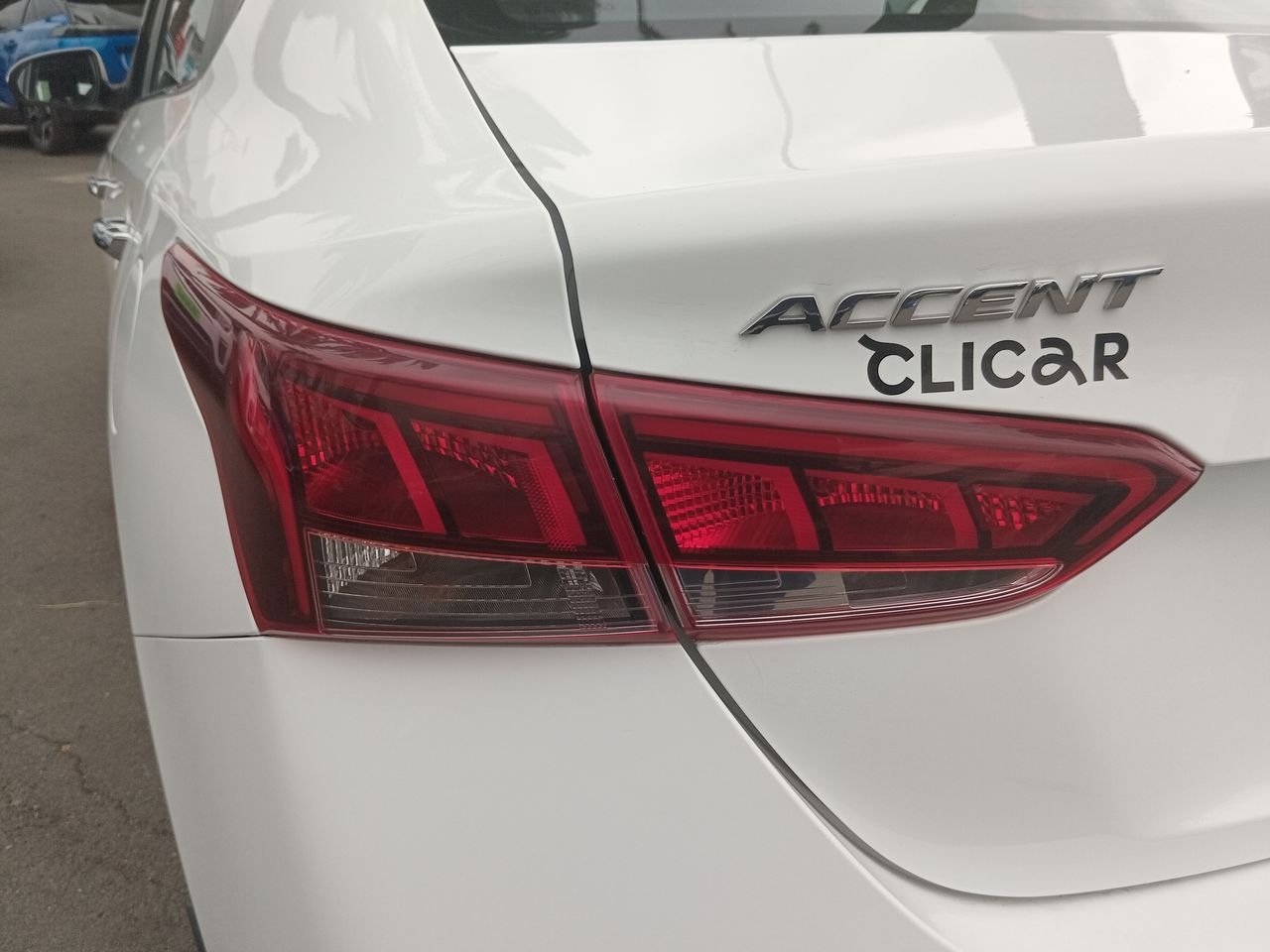 HYUNDAI - 21
